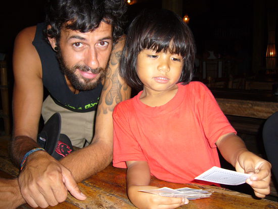 Strange Frisuren auf den Strassen Donsols..