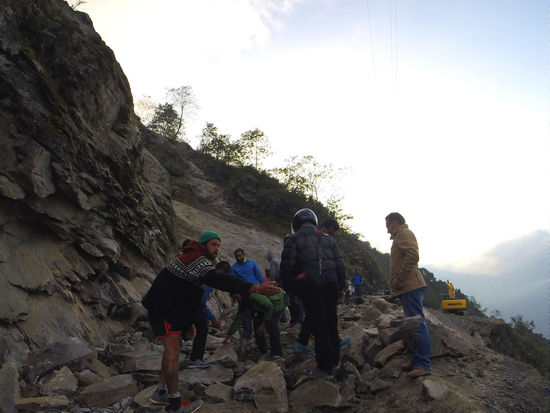 und zack. schon wieder ist die "Strasse" befahrbar