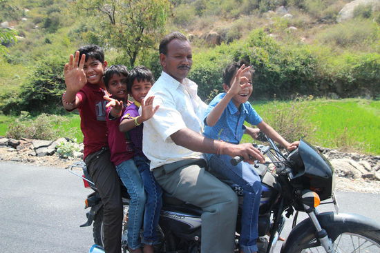 die indische Antwort auf www.mitfahrgelgenheit.de