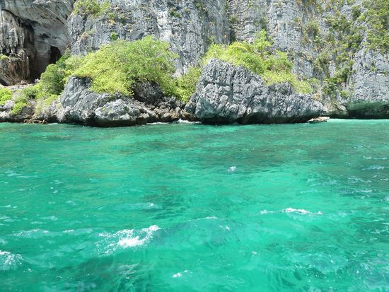 tolles Wasser, oder???? Ach ja, so um die 30 Grad warm!!!!