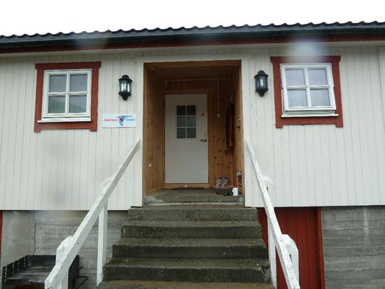 Vorderseite mit Eingangstür