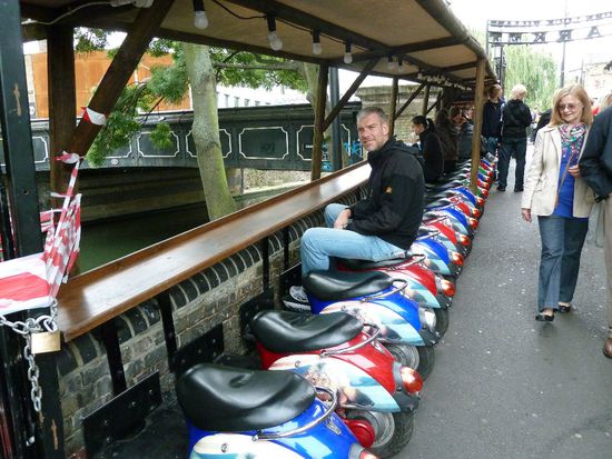 da sitzt a nun wie bestellt und nicht abjeholt.....