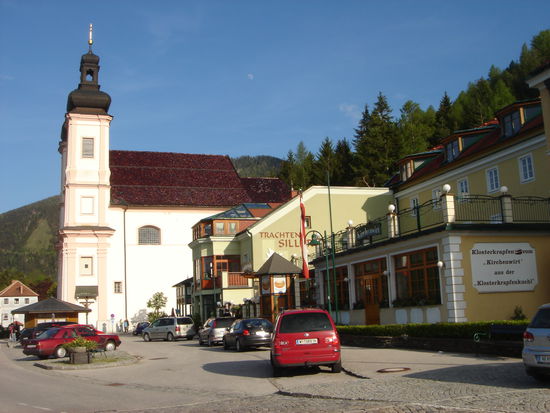 Maria Schutz und der Kirchenwirt