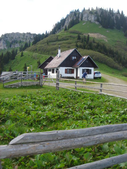 Die entzückende Grundbauernhütte auf der kleinen Veitschalm!