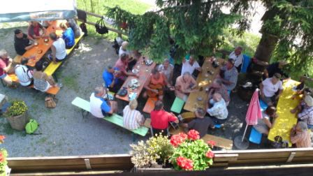 Musikalische Darbietungen auf der Emser Hütte!!