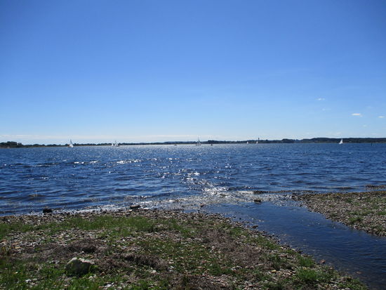 Auf dem Wasser ist nun auch wieder mehr los. Das Wetter ist einfach super!
