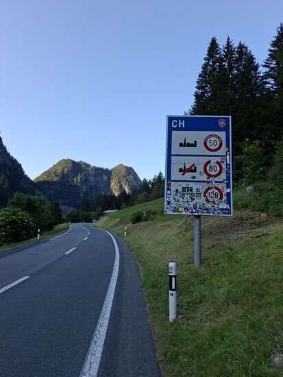 Und kurz geht es durch die Schweiz
