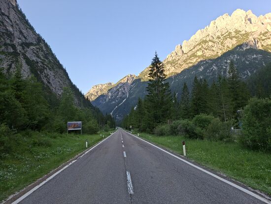 Die Autostraße