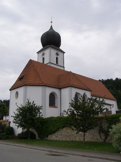 kleine Kirche auf dem Weg
