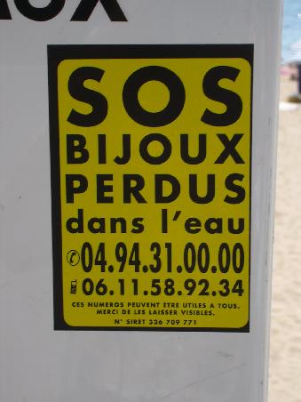 Wir waren an diesem Strand wohl die einzigen ohne Goldkettchen