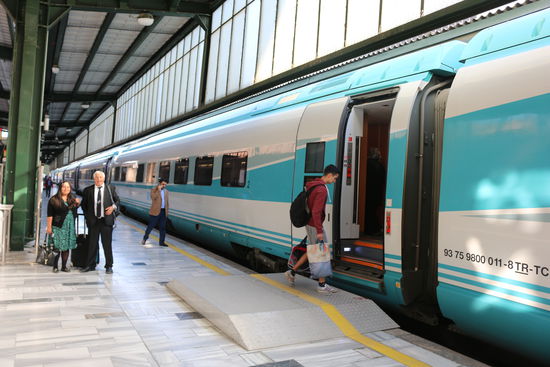 Eine Fahrt mit dem Siemens Velaro von Ankara nach Konya