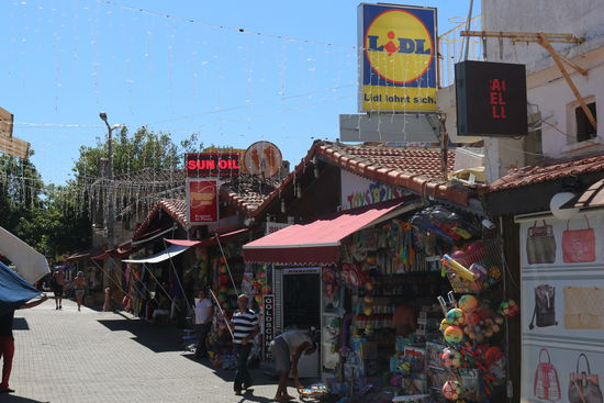 Heute besonders viele billige Sonderartikel bei Lidl, ob sich das lohnt?