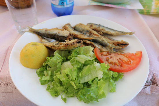 Im Restaurant in Neu Vrasna