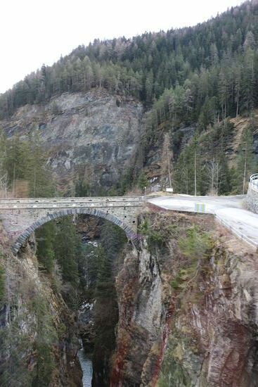 Eine schöne Brücke "getroffen"