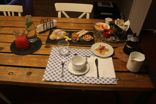 Erst einmal gab es ein leckeres Frühstück im Bed&amp;Breakfast "A casa mia"
