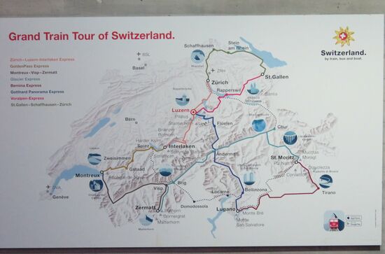 Vorschlag für eine Rundtour in der Schweiz in einem Bahnhof, so ungefähr sollte die Fahrt werden.