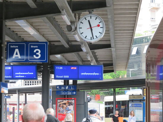 Umsteigen in Locarno