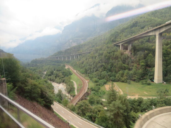 Da unten sind wir vor dem Kreistunnel gefahren