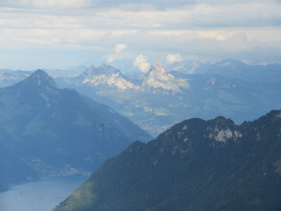 Überall Sicht auf Berge