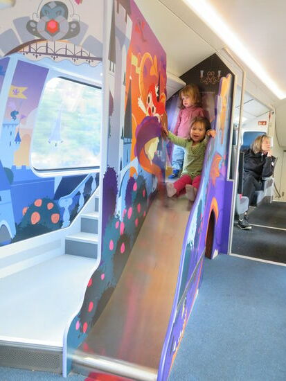 3 Zugspielplätze hintereinander