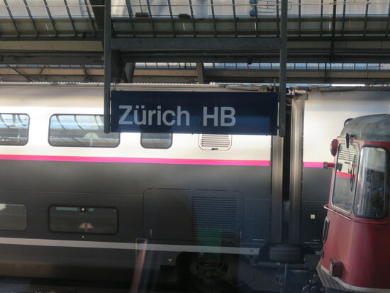 42 Minuten in Zürich HB