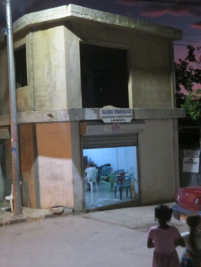 Die Gemeinde von Pastor Domingo