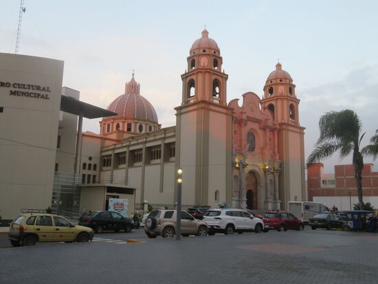 Plaza Mayor de Nuevo Chimbote