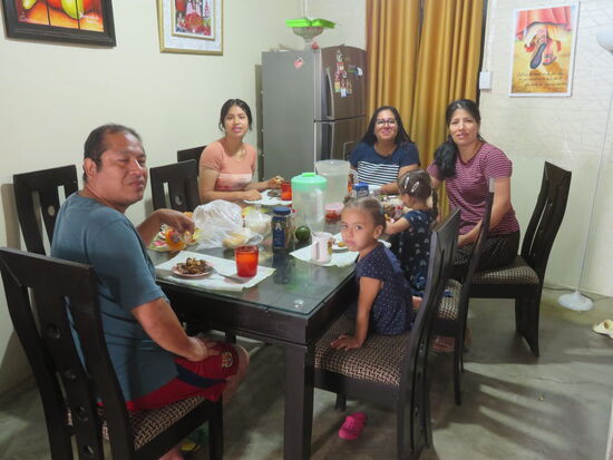 Besuch bei Pastor Jose und Nely