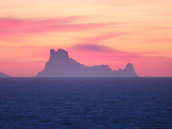 Ibiza kurz vor dem Sonnenaufgang