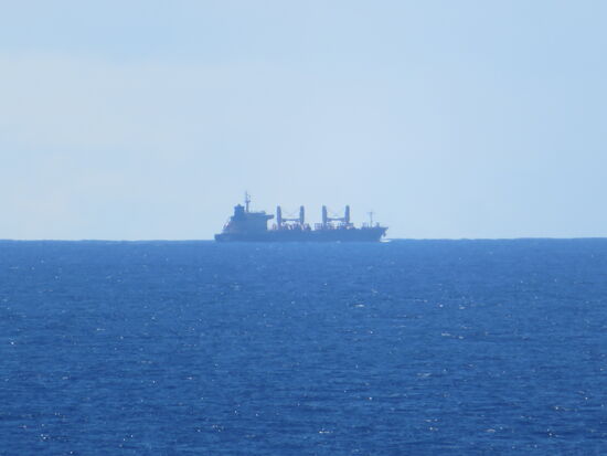 Nach 5 Tagen sehen wir mal ein anderes Schiff