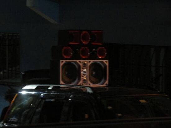 Laute Nacht, Heilige Nacht; Niemand schläft, alle sind wach