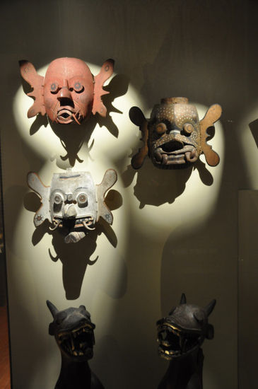Malayische Masken aus dem 17. Jahrhundert hier für Herbert fotografiert...