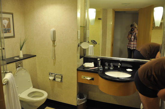 ...und einem richtigen, eigenen Badezimmer.