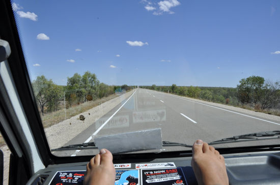 So schaut mittlerweile die Landschaft aus, man merkt hier, dass man aus dem tropischen Norden schön langsam ins Outback kommt.