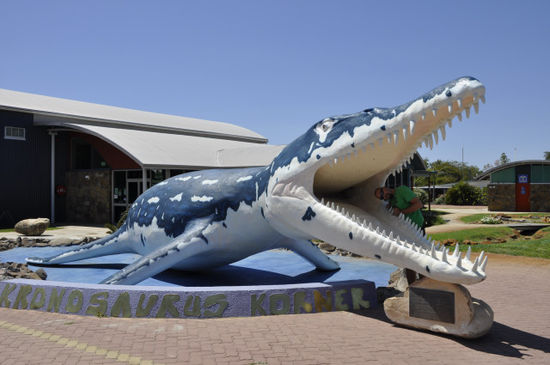Übernachtung in Hugheden, die Stadt in der ein zu 98% vollständiges Kronosaurus Skelett gefunden wurde