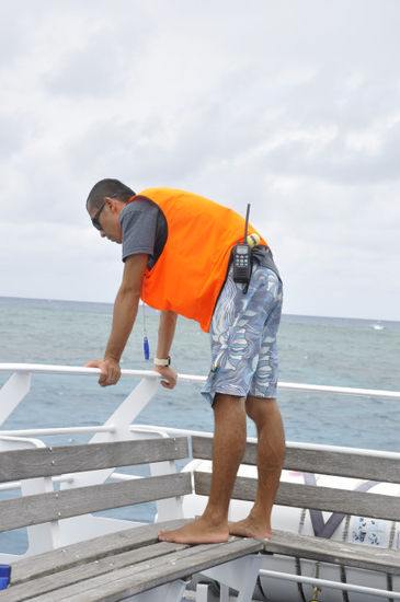 Und wenn man mal wieder hunderte Meter vom Boot entfernt aufgetaucht ist war immer einer da, der das Beiboot losschickte.