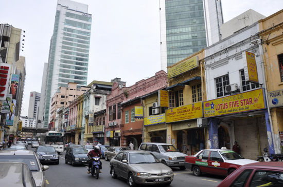Ein typisches Straßenbild in Little India.