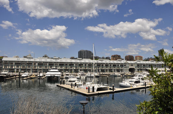 Auch nett, eine Wohnung am Hafen und das Boot vor der Tür