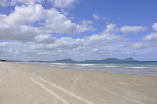 Natürlich wird auch in Neuseeland am Strand gefahren
