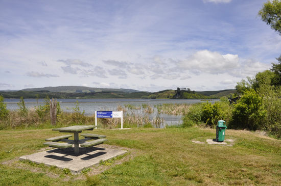 Lake Rotoiti am Weg nach Rotorua