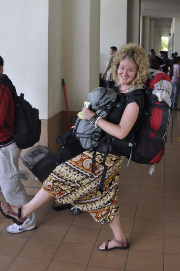 Am Airport in Khota Baru - vorne 11,5 hinten 6kg (inkl. Kamera)