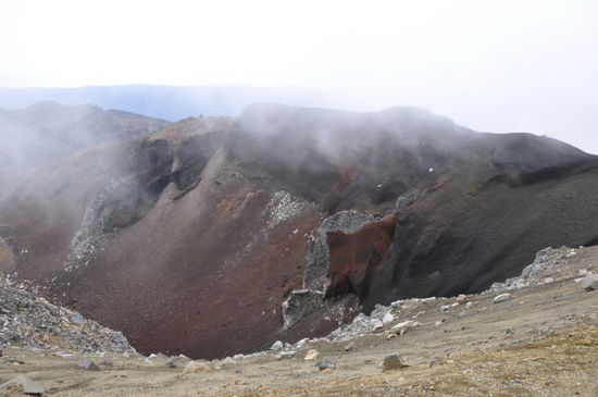 Der Blick in den Krater