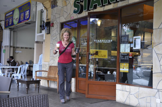 Nach einer Mittagspause die wir - schwer zu erraten - beim örtlichen Starbucks verbrachten ging's zum Abschluss noch in ein Orang Asli Dorf.