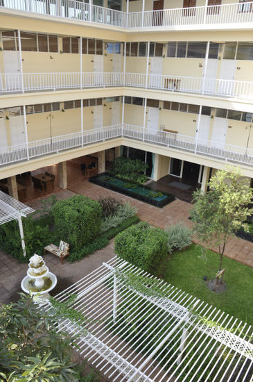 Wir haben in der Altstadt in einem netten kleinen Hotel für 25 Euro die Nacht gewohnt.