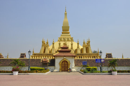 Pha That Luang, das wichtigste Bauwerk von Laos; gilt als Symbol für den Buddhismus und die Unabhängigkeit Laos.