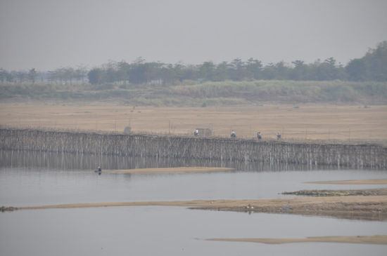 Die Bamboo Bridge verbindet in der Trockenzeit Kompong Cham mit einer Insel im Mekong.