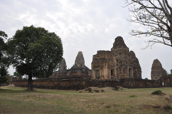 Den berühmten Sonnenuntergang wollten wir uns am Pre Rup Tempel anschauen.
