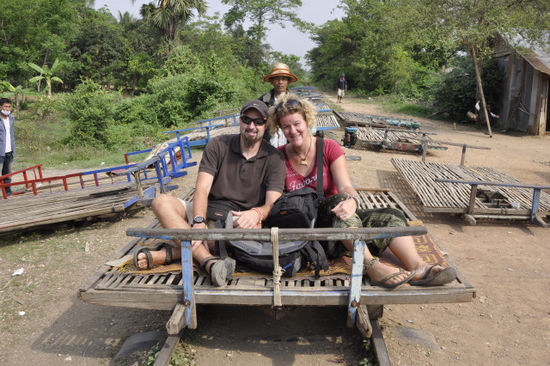 Die Locals verwenden den bambootrain um Waren von ihren Dörfern zum Markt zu transportieren und für Touris gibts sogenannte "special rides".