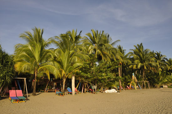 ...liegt die Takatuka Lodge, ein kleines Resort ganz im Pipi Langstrumpf Stil eingerichtet.