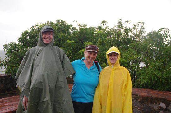 ....und Austriacos im Regen.ggggg